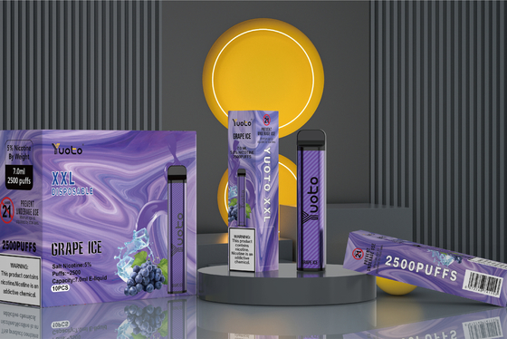 7ml 2500 sopla Vape disponible, sabores Yuoto Xxl Vape Pen Oem Odm de la fruta
